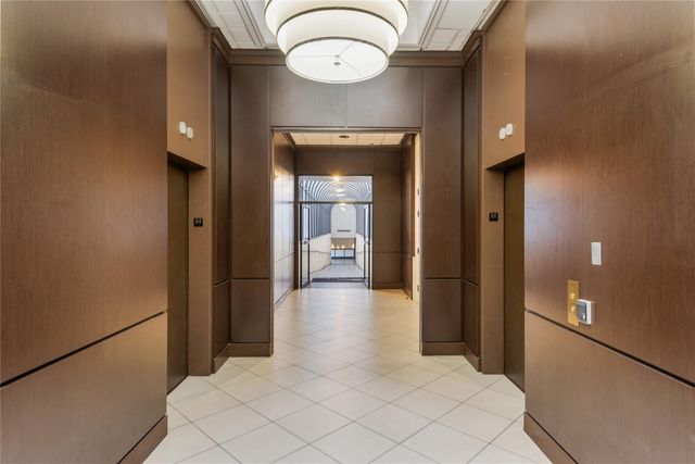 507 Sabine ST 707, Austin, TX 78701