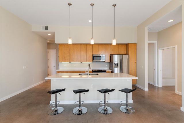 507 Sabine ST 707, Austin, TX 78701