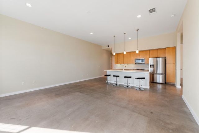 507 Sabine ST 707, Austin, TX 78701