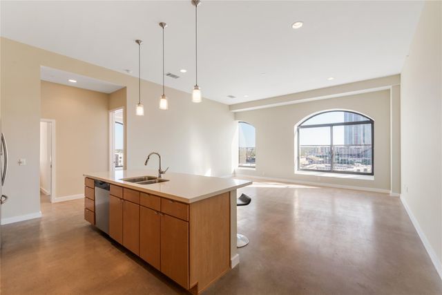 507 Sabine ST 707, Austin, TX 78701