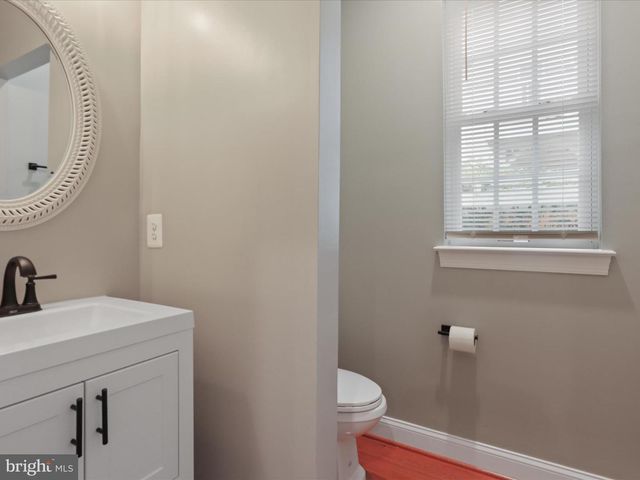 5638 KERTSCHER TER, Centreville, VA 20120