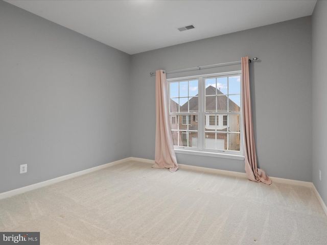 5638 KERTSCHER TER, Centreville, VA 20120