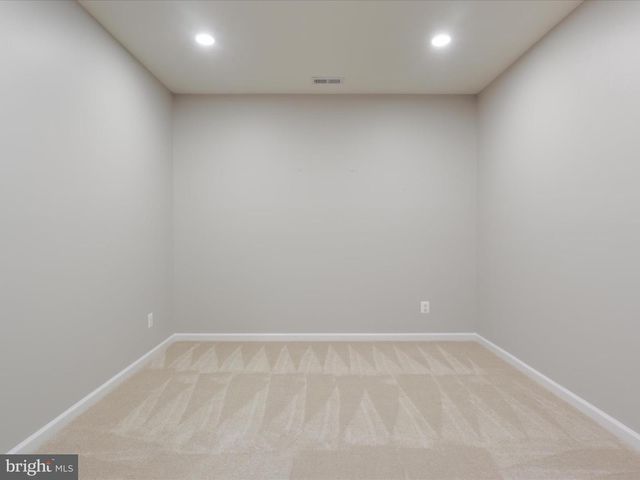 5638 KERTSCHER TER, Centreville, VA 20120