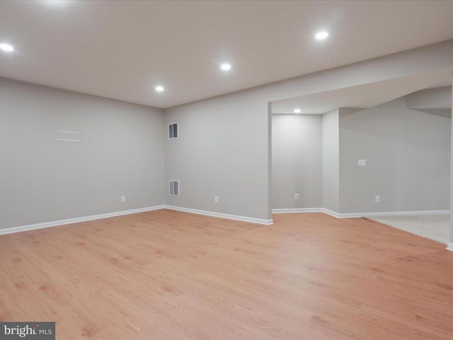 5638 KERTSCHER TER, Centreville, VA 20120
