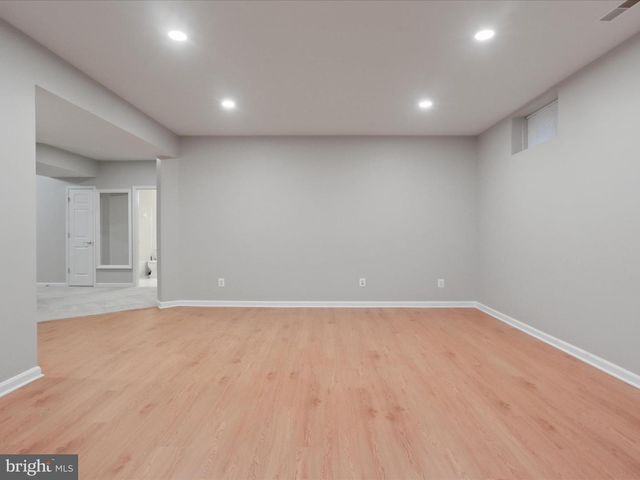 5638 KERTSCHER TER, Centreville, VA 20120
