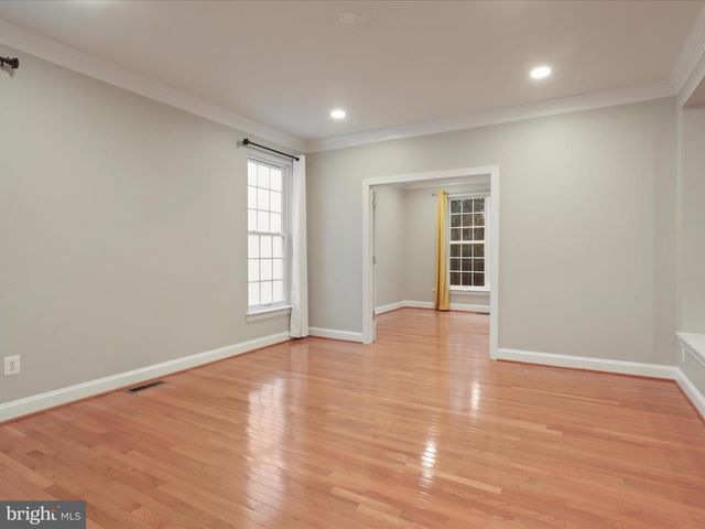 5638 KERTSCHER TER, Centreville, VA 20120