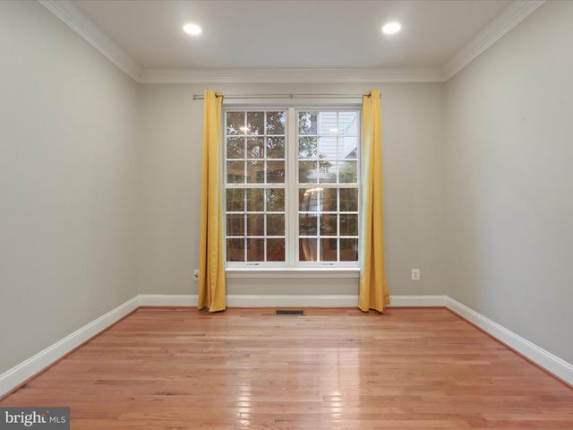 5638 KERTSCHER TER, Centreville, VA 20120