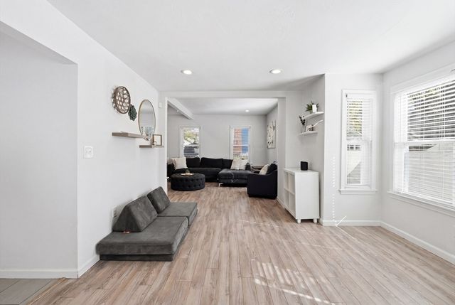 31 Green Street, Hudson, MA 01749