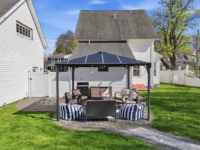 31 Green Street, Hudson, MA 01749