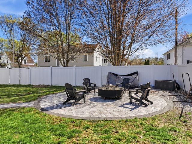 31 Green Street, Hudson, MA 01749