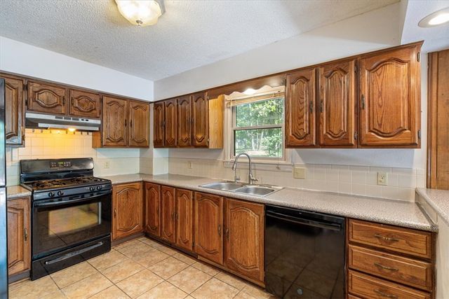 14 Forest Lane, Eureka Springs, AR 72632