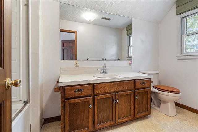 14 Forest Lane, Eureka Springs, AR 72632