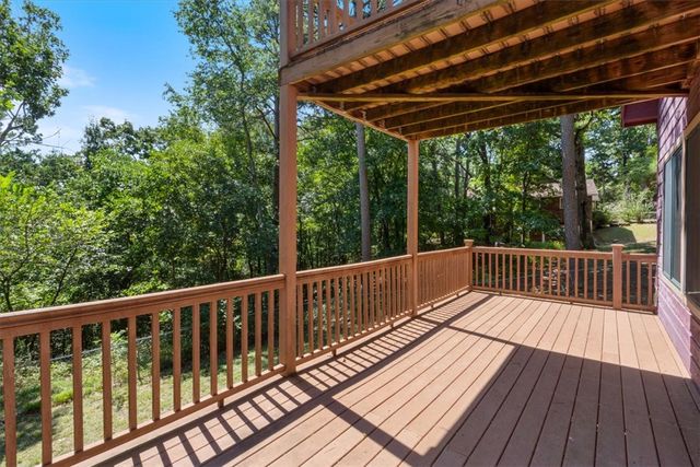 14 Forest Lane, Eureka Springs, AR 72632