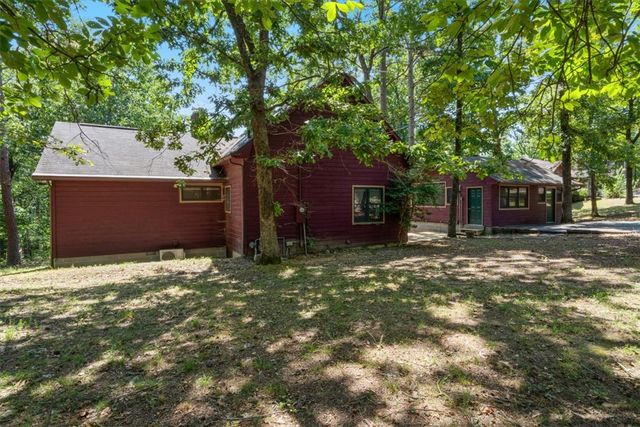 14 Forest Lane, Eureka Springs, AR 72632