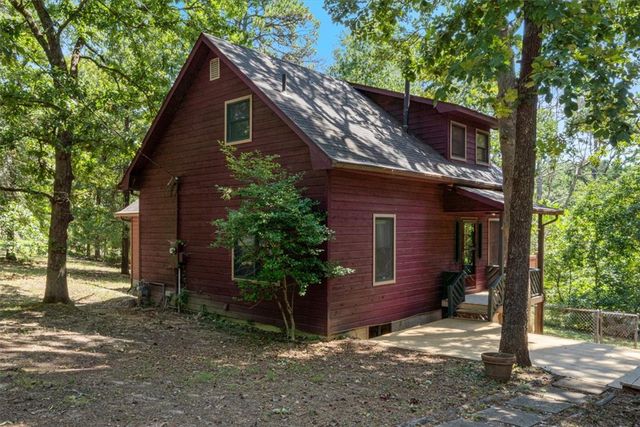 14 Forest Lane, Eureka Springs, AR 72632