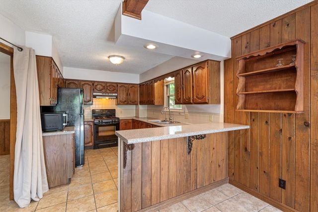 14 Forest Lane, Eureka Springs, AR 72632