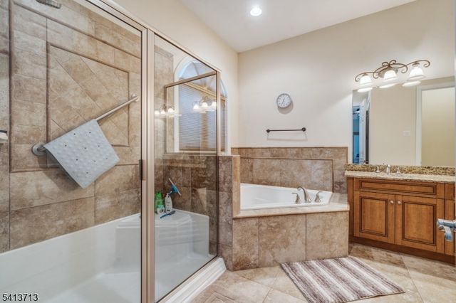 47 Schindler Ct, Franklin Twp., NJ 08873