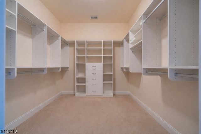 47 Schindler Ct, Franklin Twp., NJ 08873