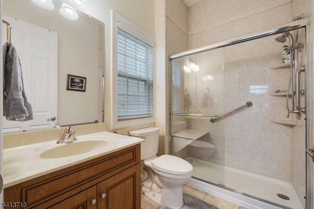 47 Schindler Ct, Franklin Twp., NJ 08873