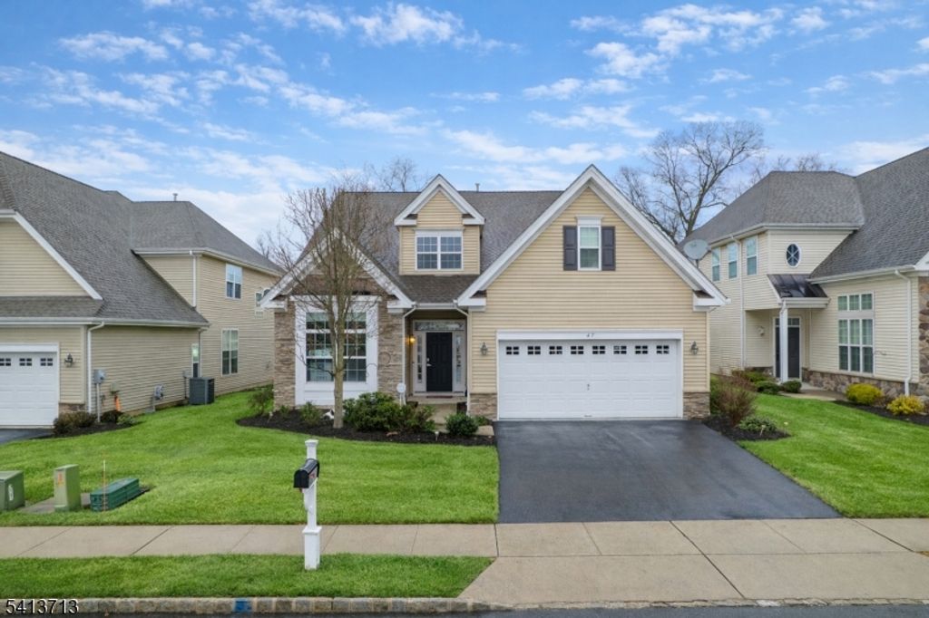 47 Schindler Ct, Franklin Twp., NJ 08873