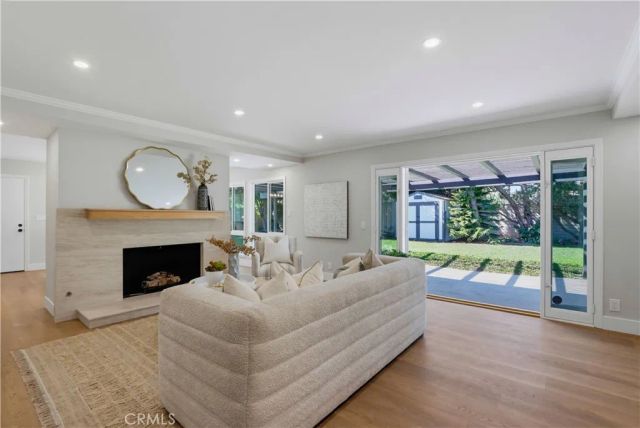 13851 Gimbert, North Tustin, CA 92705