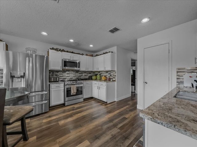 3107 Teodoro Drive, Grand Prairie, TX 75052