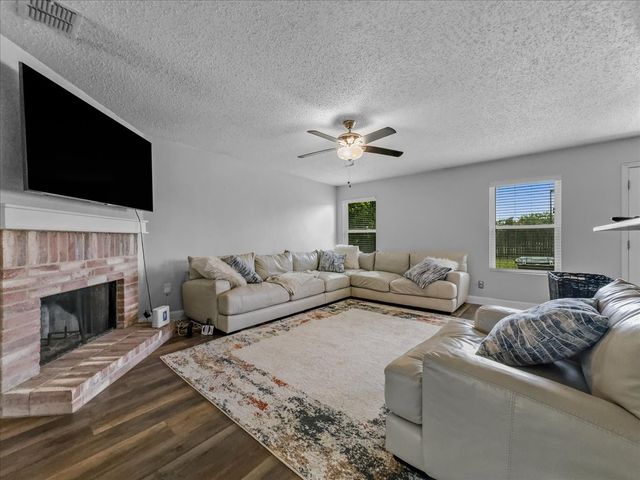 3107 Teodoro Drive, Grand Prairie, TX 75052