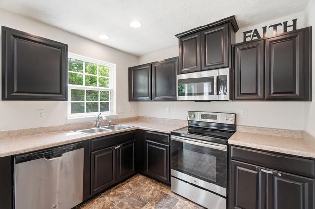 196 Rapids Drive 196 Rapids Drive, Fairborn, OH 45324