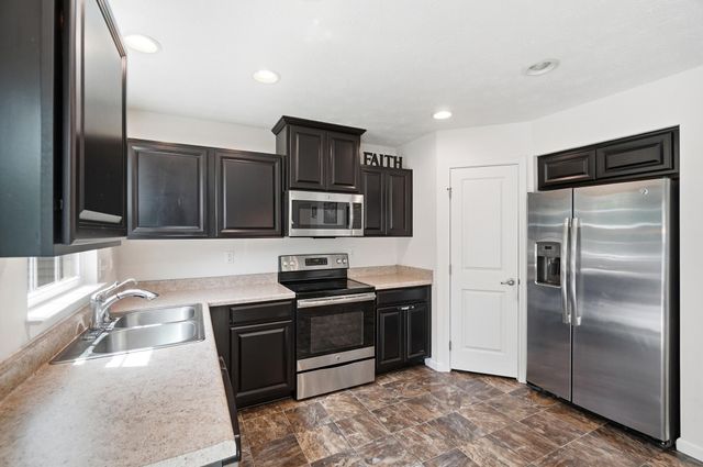 196 Rapids Drive 196 Rapids Drive, Fairborn, OH 45324