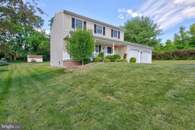 864 HAWTHORN AVE, Mechanicsburg, PA 17055