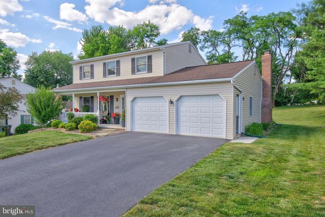 864 HAWTHORN AVE, Mechanicsburg, PA 17055