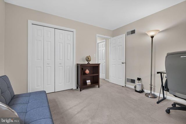 864 HAWTHORN AVE, Mechanicsburg, PA 17055