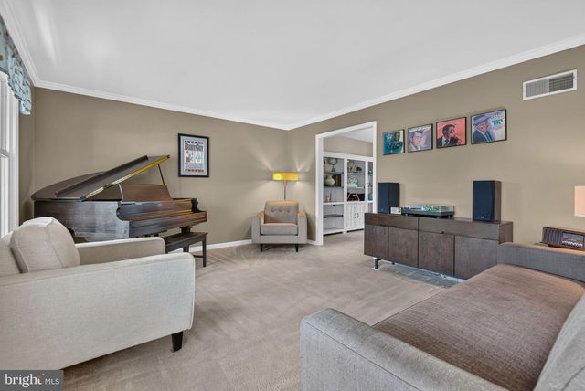 864 HAWTHORN AVE, Mechanicsburg, PA 17055