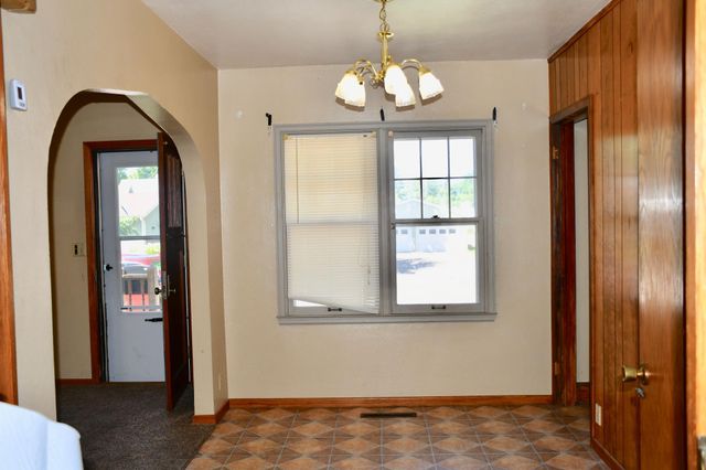 216 6th Street W, Thief River Falls, MN 56701