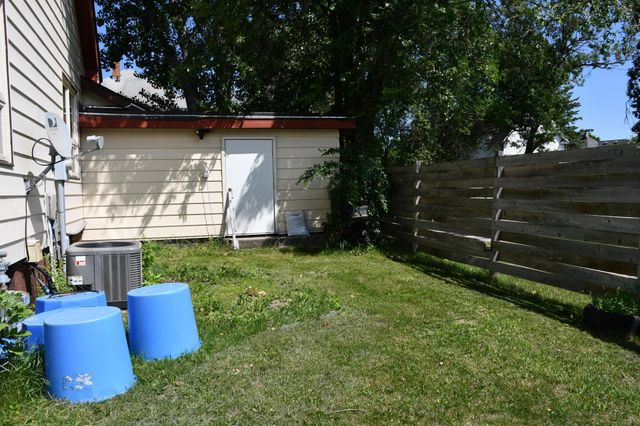 216 6th Street W, Thief River Falls, MN 56701