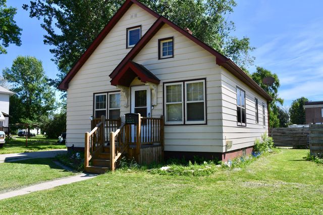 216 6th Street W, Thief River Falls, MN 56701