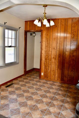 216 6th Street W, Thief River Falls, MN 56701