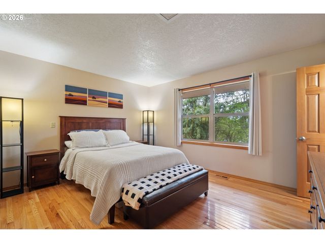 3817 Sw BAIRD St, Portland, OR 97219