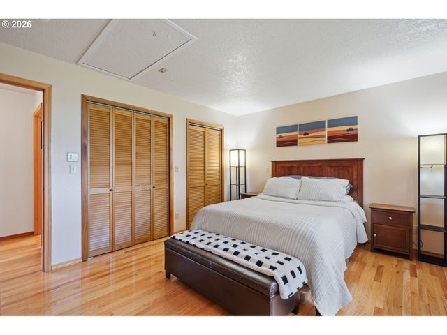 3817 Sw BAIRD St, Portland, OR 97219