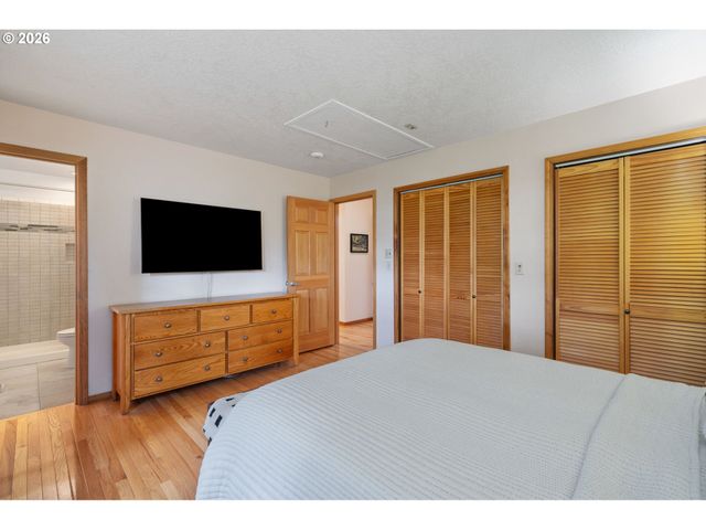 3817 Sw BAIRD St, Portland, OR 97219