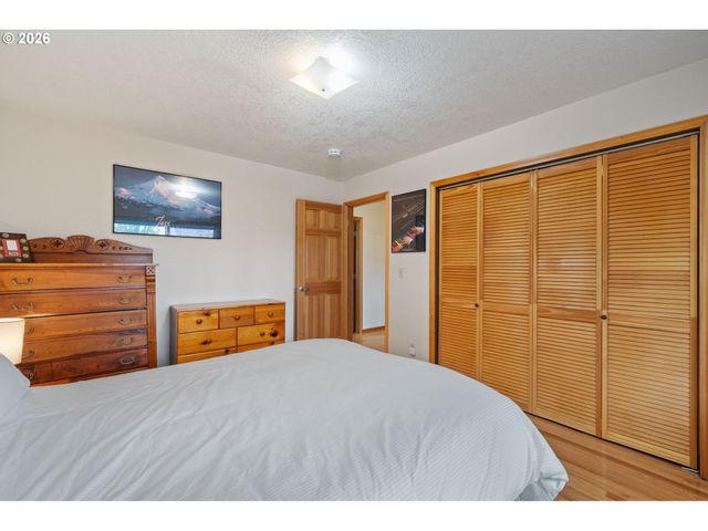 3817 Sw BAIRD St, Portland, OR 97219