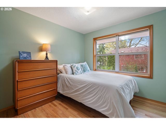 3817 Sw BAIRD St, Portland, OR 97219