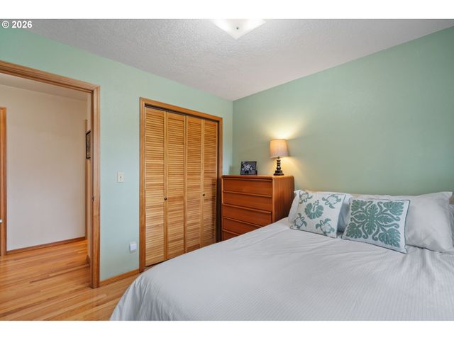 3817 Sw BAIRD St, Portland, OR 97219