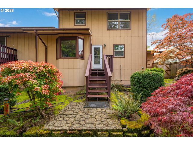 3817 Sw BAIRD St, Portland, OR 97219