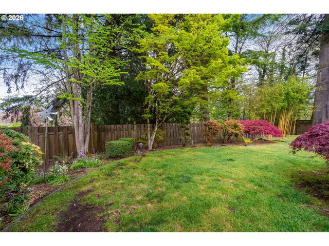 3817 Sw BAIRD St, Portland, OR 97219