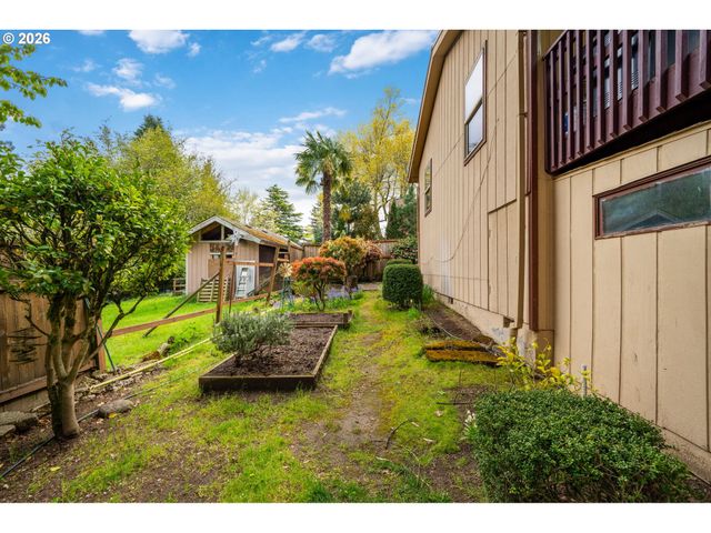 3817 Sw BAIRD St, Portland, OR 97219