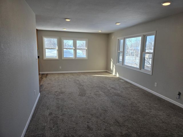 421 West Avenue, Detroit Lakes, MN 56501