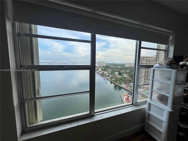 11111 Biscayne Blvd 20E, Miami, FL 33181