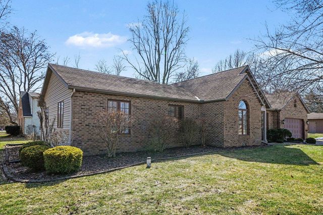 22136 Bee Court, South Bend, IN 46628