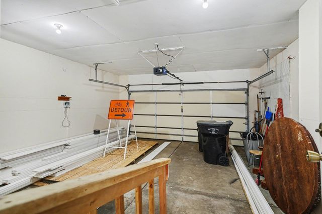 22136 Bee Court, South Bend, IN 46628